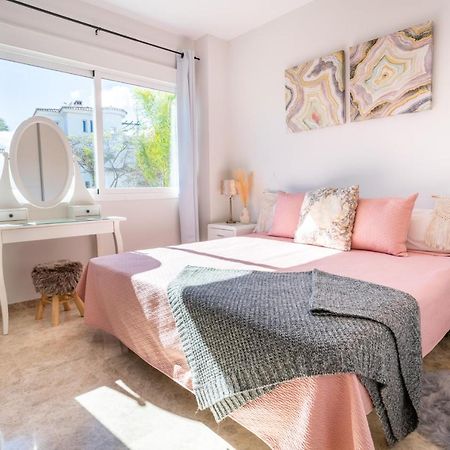 2Bdr Penthouse, Los Naranjos, W/Pool, 2Km P.Banus Marbella Dış mekan fotoğraf