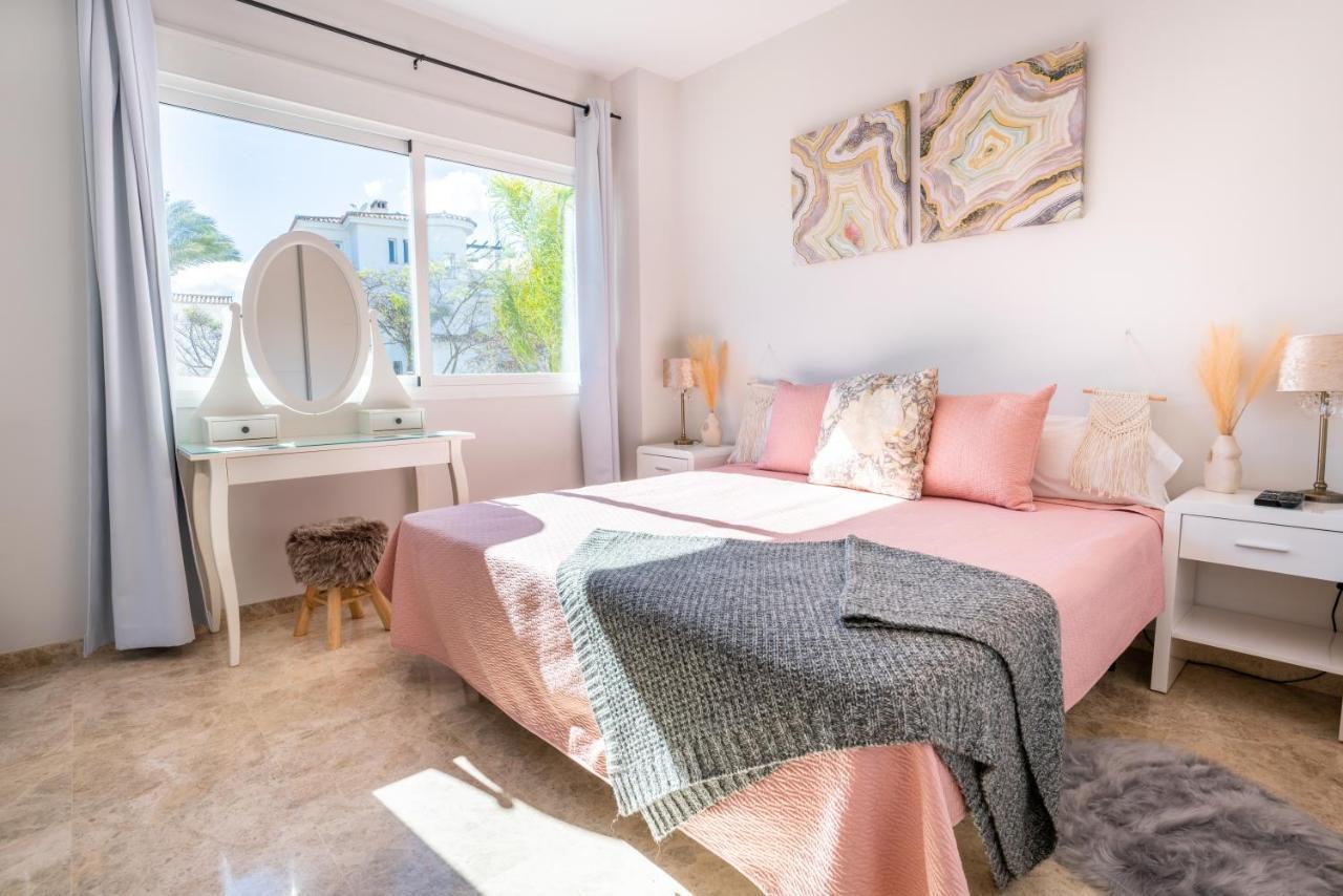 2Bdr Penthouse, Los Naranjos, W/Pool, 2Km P.Banus Marbella Dış mekan fotoğraf